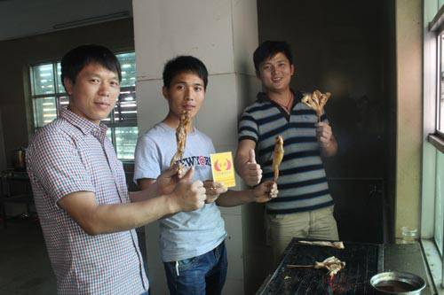 东莞塘厦烧烤培训学员学习过程