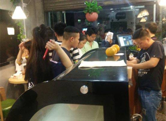 煌旗最后防线深圳石岩店经营现场